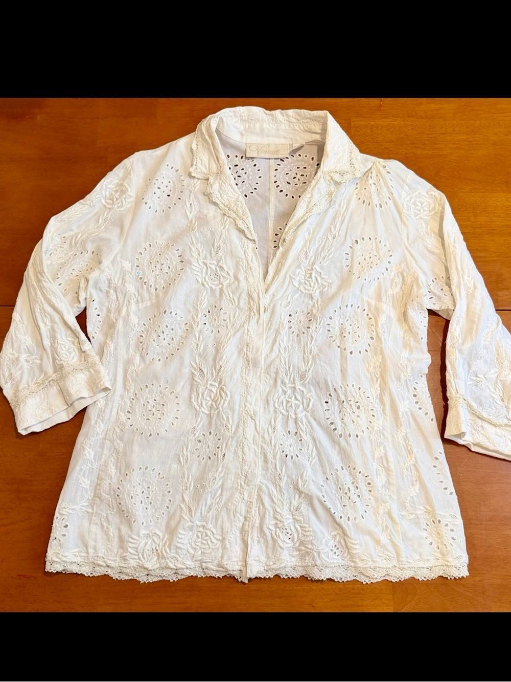 Vintage by Chico’s Cottagecore Embroidered Eyelet Cotton Button Up Shirt L #S2